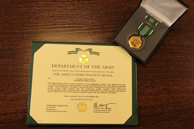 Army Commendation Medal - Dr. Lippai Péter ezredes elismerése