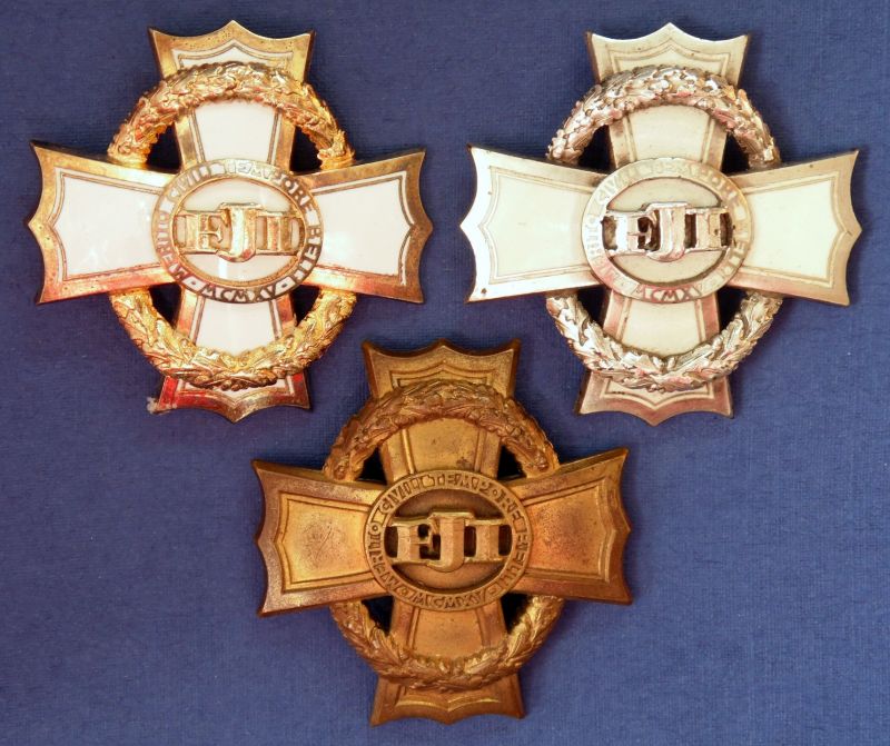 Polgári Hadi Érdemkereszt II., III. és IV. osztálya