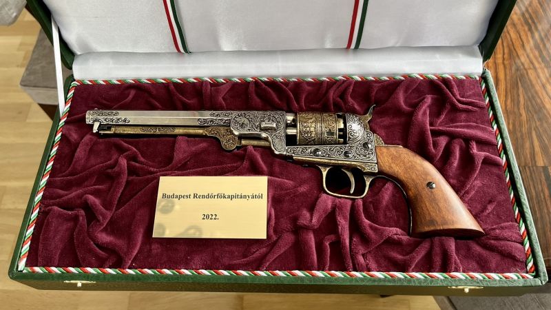 Kossuth Lajos Colt revolvere